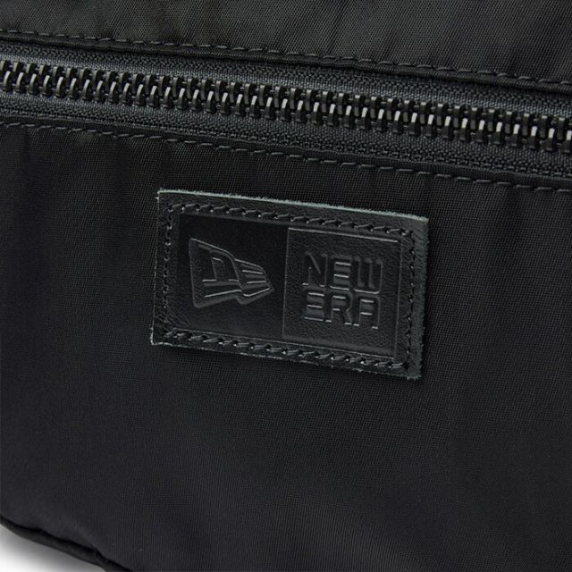 ニューエラ エクスプローラーウエストバッグ 3L ナイロンツイル ブラック NEWERA EXPLORER WAIST BAG NYLON TWL 撥水 軽量 耐久 リップストップ素材 サイドポケット付き アウトドア ウォーキング 通勤 ユニセックス (2503)