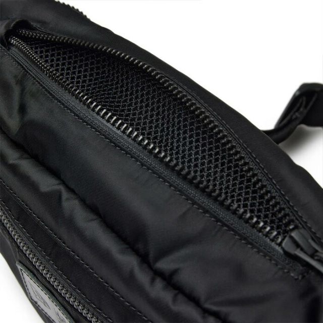 ニューエラ エクスプローラーウエストバッグ 3L ナイロンツイル ブラック NEWERA EXPLORER WAIST BAG NYLON TWL 撥水 軽量 耐久 リップストップ素材 サイドポケット付き アウトドア ウォーキング 通勤 ユニセックス (2503)