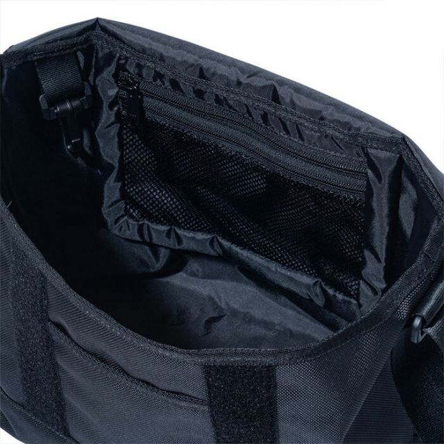 NEW ERA SHOULDER BAG BLK