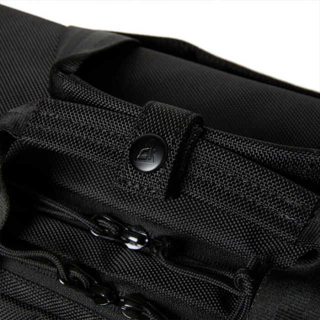 NEW ERA BRIEF BAG UUC