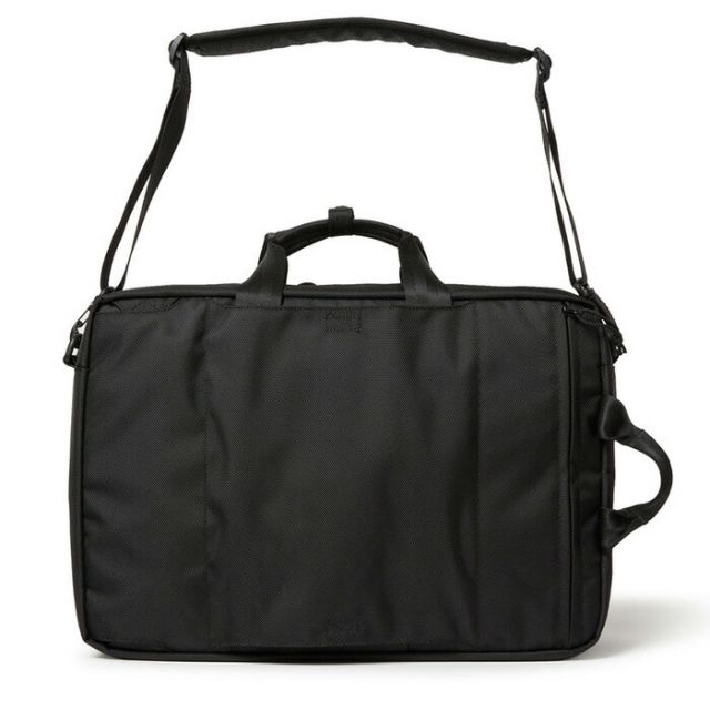NEW ERA BRIEF BAG UUC