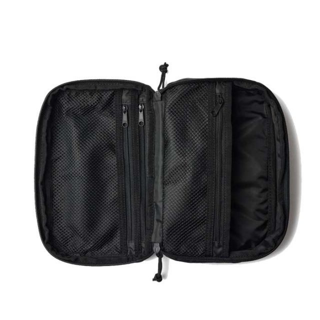 NEW ERA TRAVEL COSMETIC POUCH LOGO