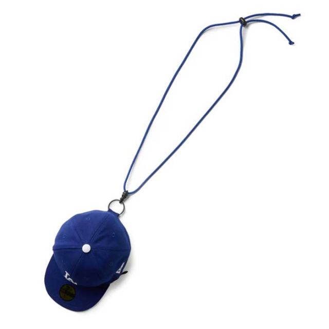 NEW ERA CAP POUCH M NECK STRAP