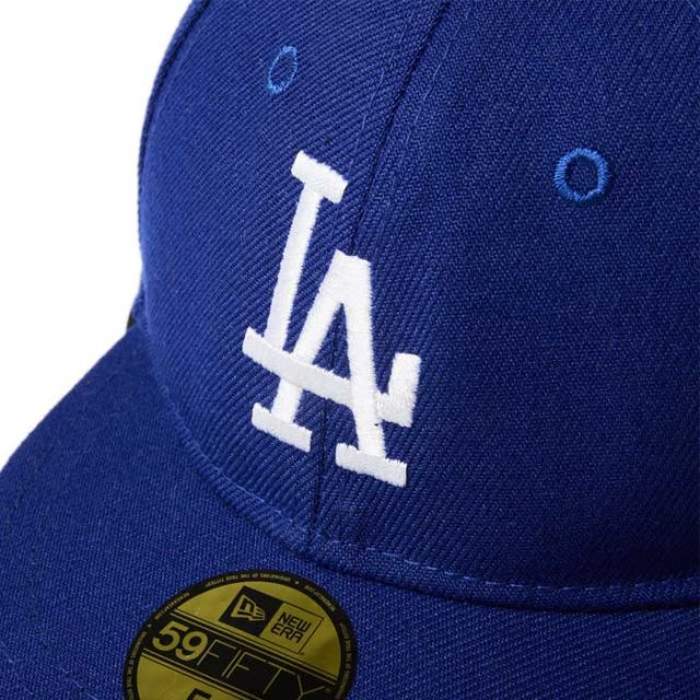 NEW ERA CAP POUCH M NECK STRAP