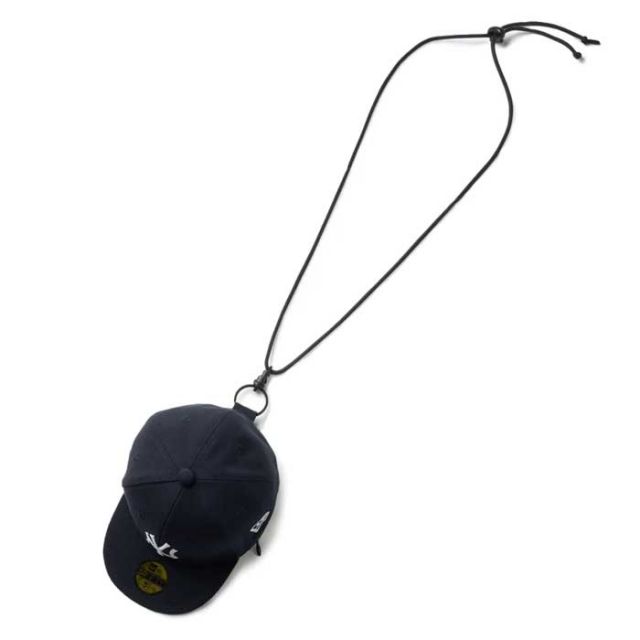 NEW ERA CAP POUCH M NECK STRAP