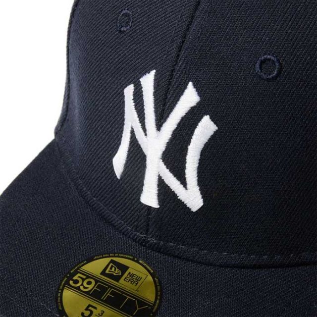 NEW ERA CAP POUCH M NECK STRAP