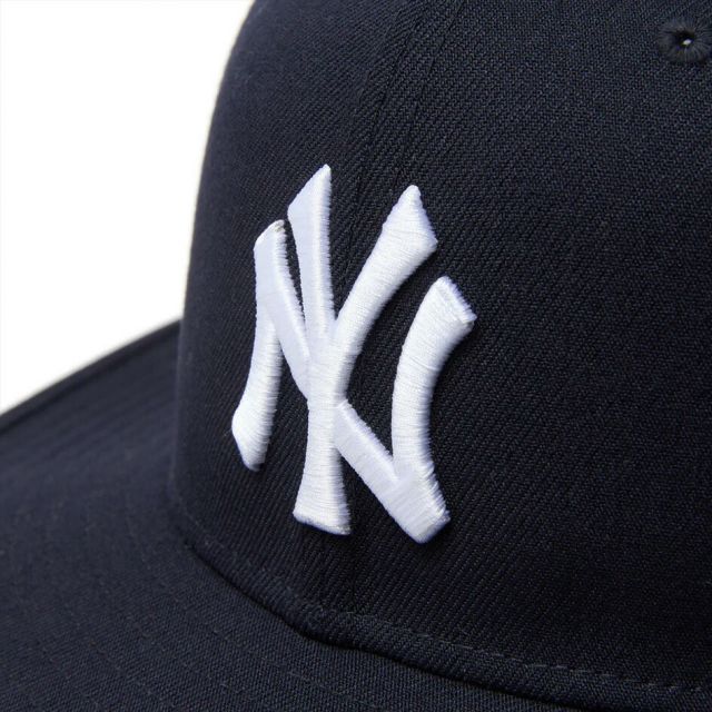 NEW ERA FITTED BRIM HAT GORO