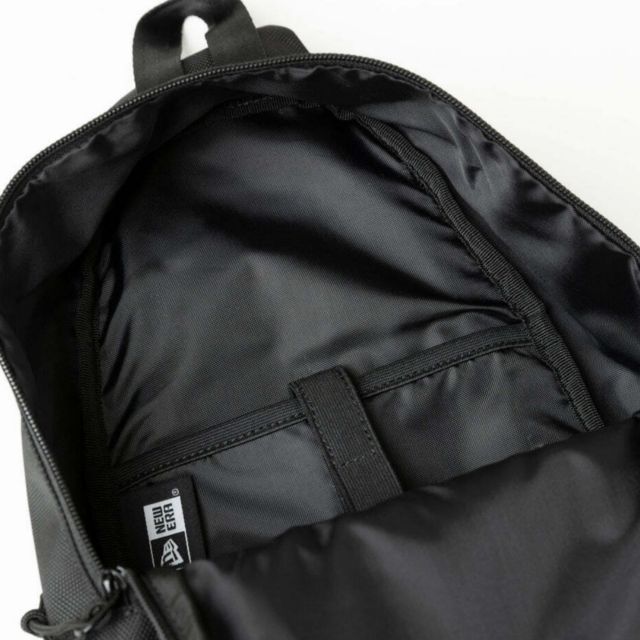 ニューエラ ボディバッグ ワンショルダー メンズ レディース ユニセックス 14521373 8L NEW ERA BODY BAG ブラック 斜め掛け カバン リュック アウトドア 通勤 通学 旅行 軽量 シンプル (251124)