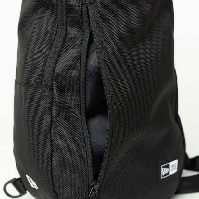 ニューエラ ボディバッグ ワンショルダー メンズ レディース ユニセックス 14521373 8L NEW ERA BODY BAG ブラック 斜め掛け カバン リュック アウトドア 通勤 通学 旅行 軽量 シンプル (251124)