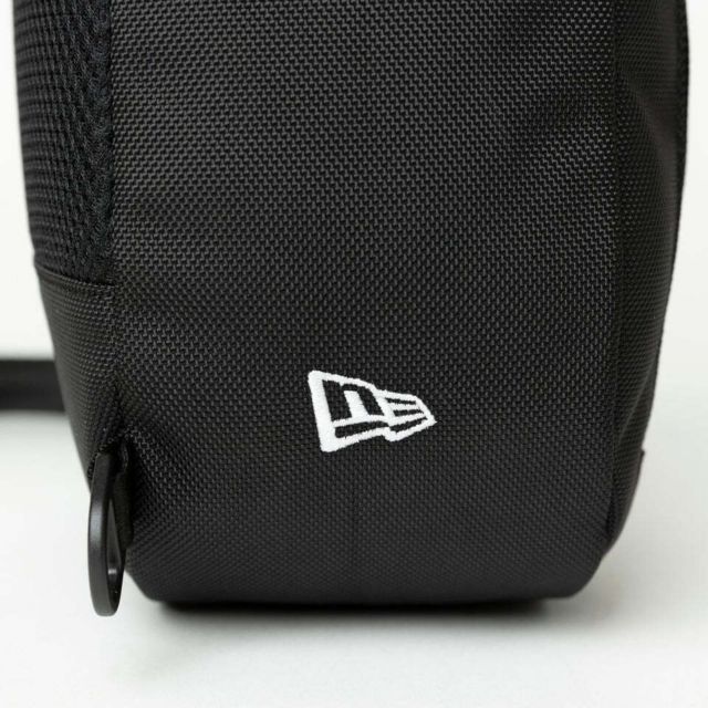 ニューエラ ボディバッグ ワンショルダー メンズ レディース ユニセックス 14521373 8L NEW ERA BODY BAG ブラック 斜め掛け カバン リュック アウトドア 通勤 通学 旅行 軽量 シンプル (251124)