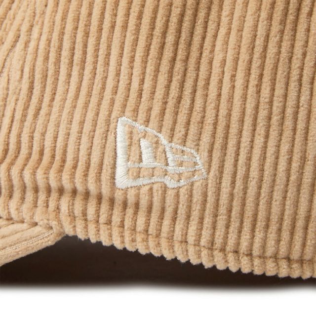ニューエラ キャップ 9THIRTY レザーストラップ コーデュロイ 冬 14667930 ベージュ 14667929 ブラック ユニセックス Corduroy カーブドバイザー NEWERA 930LS 8W CORDUROY (251020)