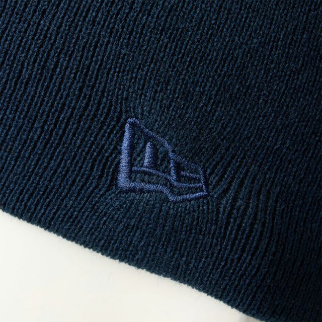 NEW ERA BASIC BEANIE EMBOSS