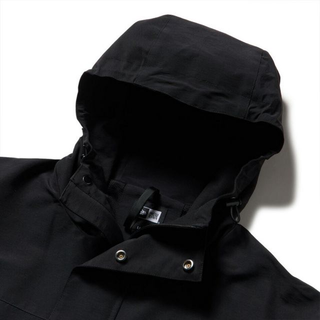 ニューエラ NEWERA MOUNTAIN PARKA ニューエラ マウンテンパーカー ボックスロゴ ウーブンパッチ ブラック 14682676 撥水 アウター ユニセックス (251020)