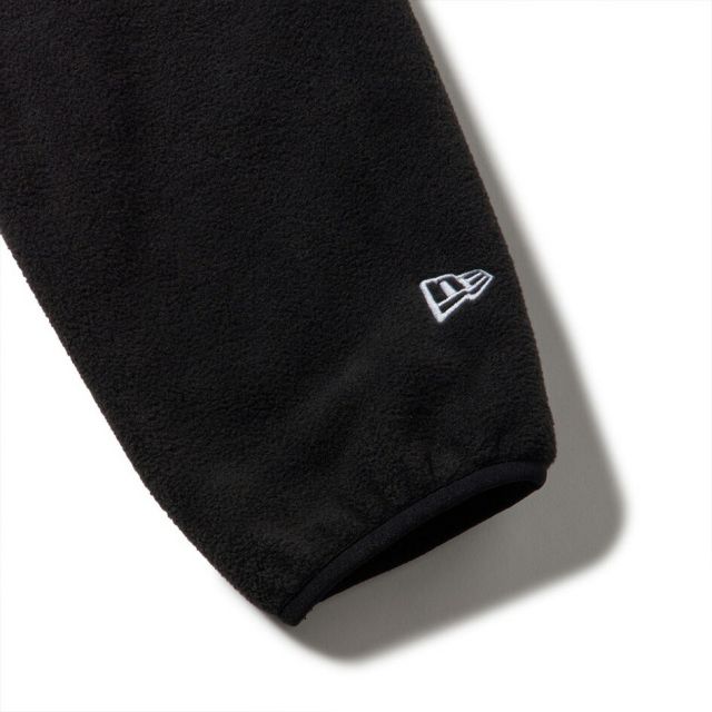 ニューエラ フリース NEWERA FLEECE JACKET フリースジャケット ボックスロゴ ウーブンパッチ ブラック ユニセックス 保温 防寒 軽量 ポリエステル ジャケット ドローコード付き シルエット調整可能 アウター ブルゾン (251011)