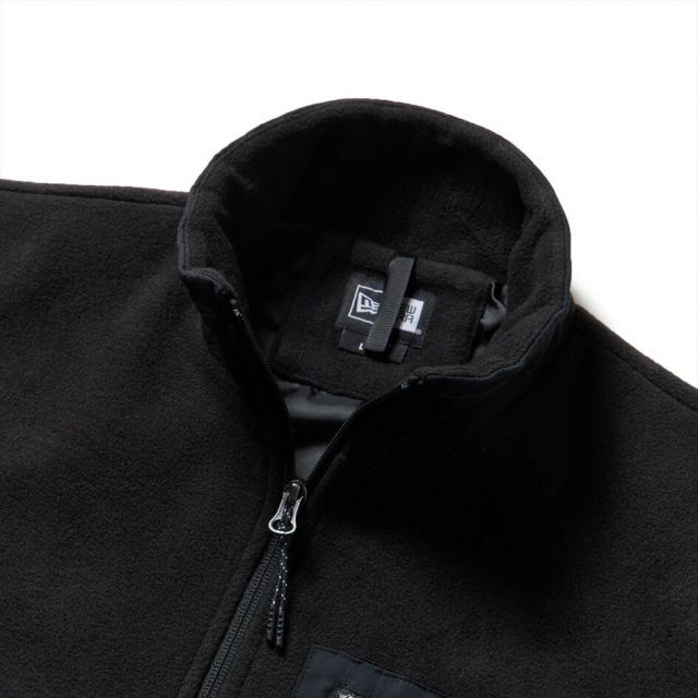 ニューエラ フリース NEWERA FLEECE JACKET フリースジャケット ボックスロゴ ウーブンパッチ ブラック ユニセックス 保温 防寒 軽量 ポリエステル ジャケット ドローコード付き シルエット調整可能 アウター ブルゾン (251011)