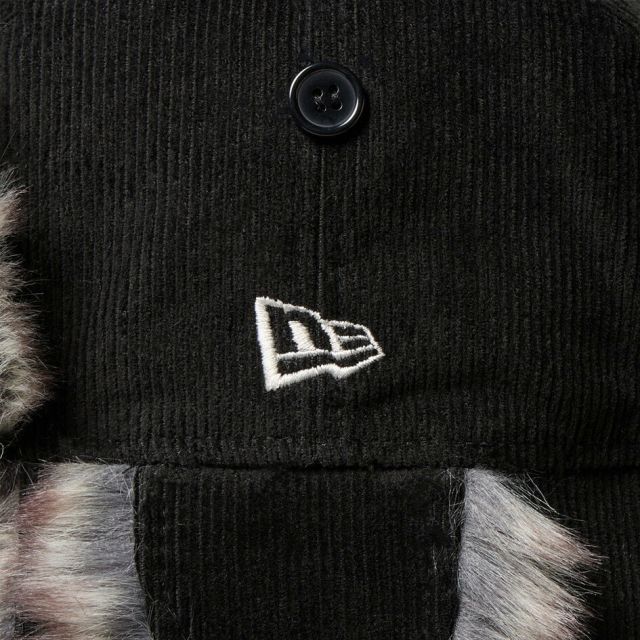 ニューエラ トラッパー コーデュロイ The Trapper フライトキャップ 冬 耳当て付き 防寒 ハット ブラック ユニセックス コーデュロイ ストリート アウトドア カジュアル 14667627 NEW ERA Fitted Cap TRAPPER CORDUROY (251206)