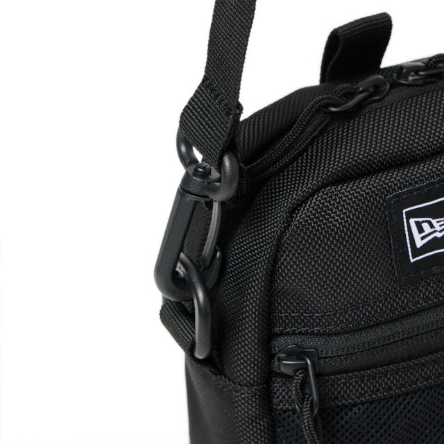 NEW ERA SHOULDER POUCH PLAYSTATION