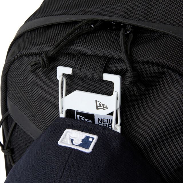 ニューエラ スポーツパック 31L NEロゴ ブラック Sports Pack 31L NE Logo Black 14750852 NEW ERA ニューエラ バックパック リュック 31L PC収納 スポーツバッグ ブラック SPORTS PACK 1680D NE LOGO  (260316)
