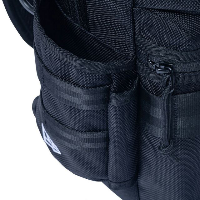 ニューエラ ボディバッグ 12L スリングバッグ ブラック 14521310 斜めがけ ショルダーバッグ 縦型 収納 多機能 メンズ レディース ユニセックス Sling Body Bag NEW ERA 正規品 SLING BODY BAG 251 (260321)