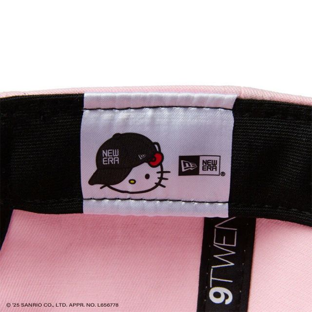YTH 920 KITTY NECAP キッズ Youth 9TWENTY HELLO KITTY キャップ ニューエラ ハローキティ キャップ コラボ 9TWENTY キッズ ユースサイズ クロスストラップ ブラック 女の子 男の子 帽子 子供用  (250411)