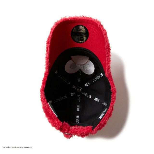 ニューエラ NEWERA YTH 920 SESAME FACE ELMO Youth 9TWENTY SESAME STREET セサミストリート Elmo エルモ 14682468 スカーレット レッド キャップ 子供用 ベルクロストラップ ユースサイズ 6〜15歳対応 カーブドバイザー (250904)