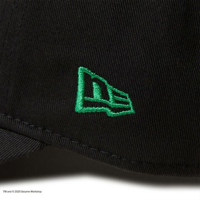 ニューエラ NEWERA YTH 920 SESAME NELG キッズ Youth 9TWENTY SESAME STREET セサミストリート NEW ERA ロゴキャップ 14682467 ブラック／14682466 ストーン コットン素材 カーブドバイザー ユースサイズ 6〜15歳対応 (250904)