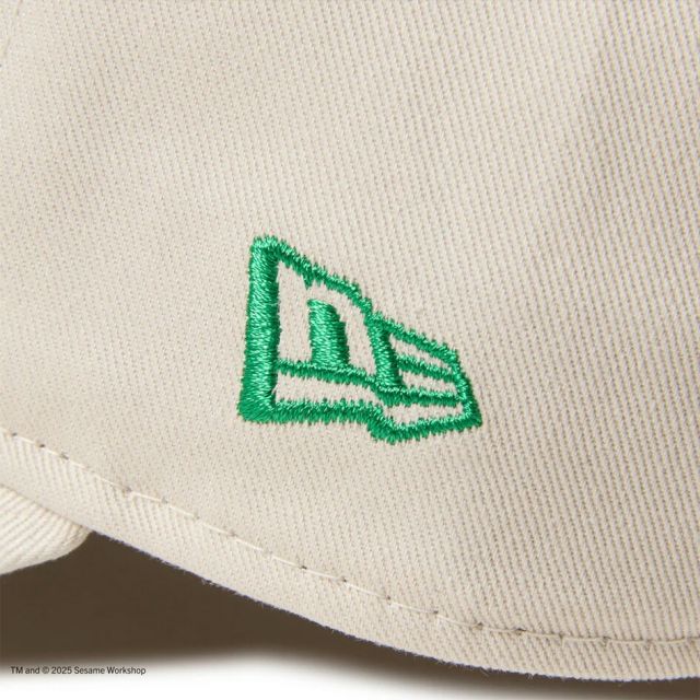 ニューエラ NEWERA YTH 920 SESAME NELG キッズ Youth 9TWENTY SESAME STREET セサミストリート NEW ERA ロゴキャップ 14682467 ブラック／14682466 ストーン コットン素材 カーブドバイザー ユースサイズ 6〜15歳対応 (250904)