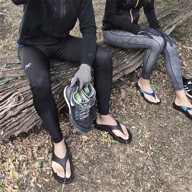 ウーフォス リカバリーサンダル OOFOS 正規品 サンダル OORIGINAL トングサンダル ビーチサンダル コンフォートサンダル ランニング トレラン マラソン トライアスロン ヨガ トレッキング ハイキング メンズ レディース ユニセックス セール (240118)