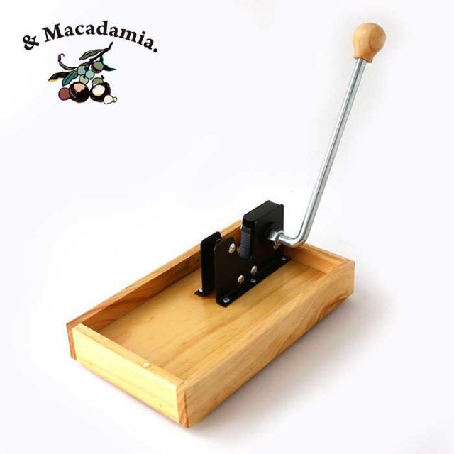 ORIGINALNATS TJ'S MACADAMIA NUTCRACKER