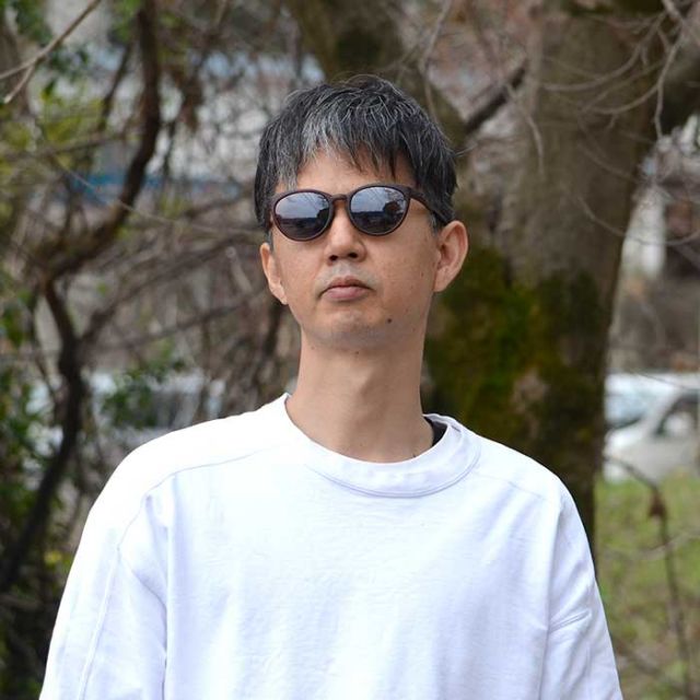OUTLAND サングラス COLCA  偏光サングラス メンズ レディース ユニセックス ブラック レッドシャドーミラー スモーク フィッシング アウトドア 軽量フレーム 山本光学 山登り 釣り ハイキング 明るいレンズ アウトランド OL-202