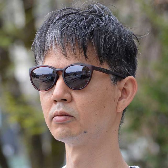 OUTLAND サングラス COLCA  偏光サングラス メンズ レディース ユニセックス ブラック レッドシャドーミラー スモーク フィッシング アウトドア 軽量フレーム 山本光学 山登り 釣り ハイキング 明るいレンズ アウトランド OL-202