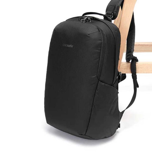パックセーフ トラベル リュック pacsafe 12970370 バイブ 25 バックパック デイパック バッグ 旅行 盗難防止 ビジネスバッグ 新生活 社会人 (240209)