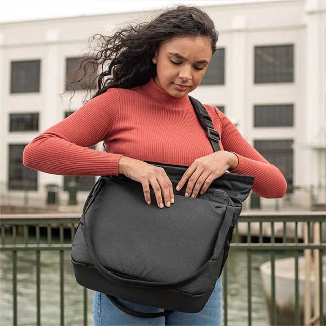 ピークデザイン カメラバッグ  エブリディトート15L Peak Design BEDT-15-BK-2 / BEDT-15-BO-2 トートバッグ ショルダーバッグ (230317)