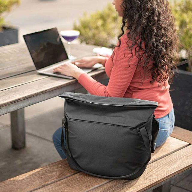 ピークデザイン カメラバッグ  エブリディトート15L Peak Design BEDT-15-BK-2 / BEDT-15-BO-2 トートバッグ ショルダーバッグ (230317)