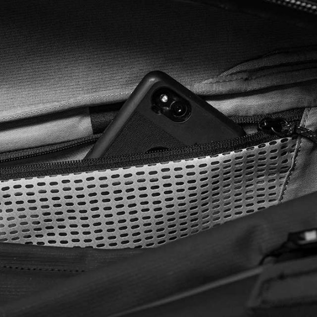ピークデザイン ダッフルバッグ Peak Design BTRD-35-BK-1/ BTRD-35-SG-1 トラベルダッフル 35L [210930]