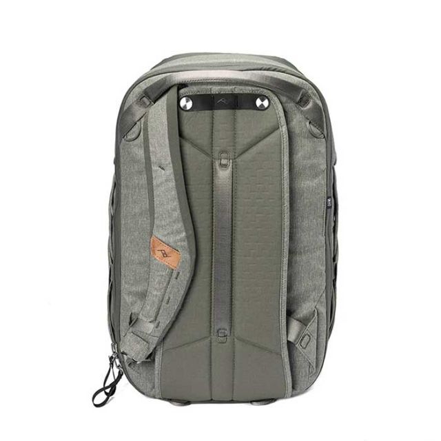 ピークデザイン カメラバッグ トラベルバックパック 30L リュック Peak Design BTR-30-BK-1/SG/MN デイパック 旅行
