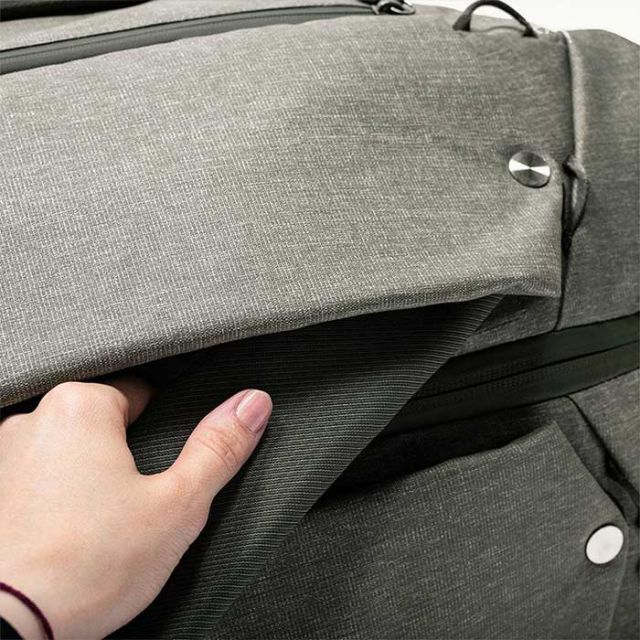 ピークデザイン カメラバッグ トラベルダッフルパック 65L Peak Design BTRDP-65-BK-1 / BTRDP-65-SG-1 リュック 旅行 [230317]