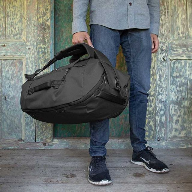 ピークデザイン カメラバッグ トラベルダッフルパック 65L Peak Design BTRDP-65-BK-1 / BTRDP-65-SG-1 リュック 旅行 [230317]