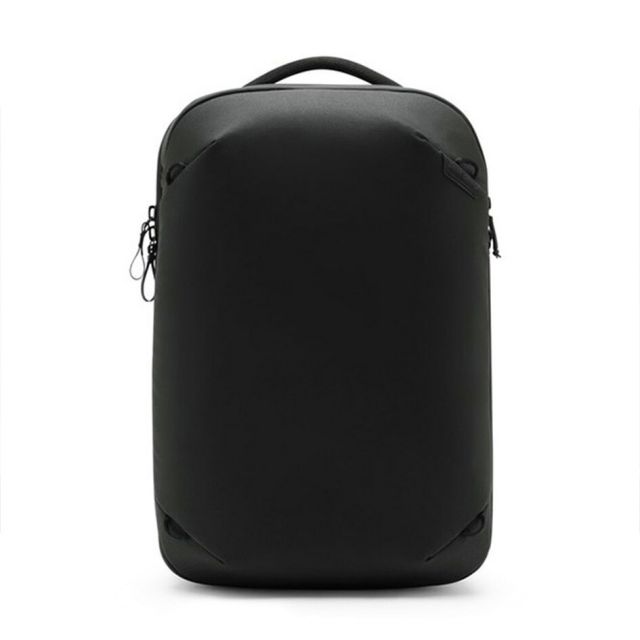 ピークデザイン トラベルバックパック 20L ブラック Peak Design BTR-20-BK-2 リュック バックパック 機内持ち込み 通勤 出張 拡張 旅行 カメラバッグ PC収納 16インチ ラゲッジパススルー