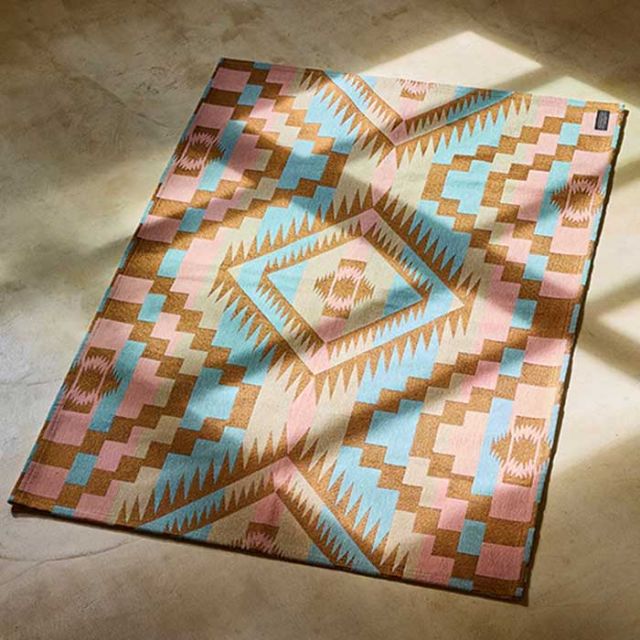 ペンドルトン キッチンマット L PENDLETON (19804261) PWM Kitchen Large Mat インテリア キャンプ アウトドア ラグマット ラグ 滑り止め付き 敷物 おしゃれ ギフト (240317)