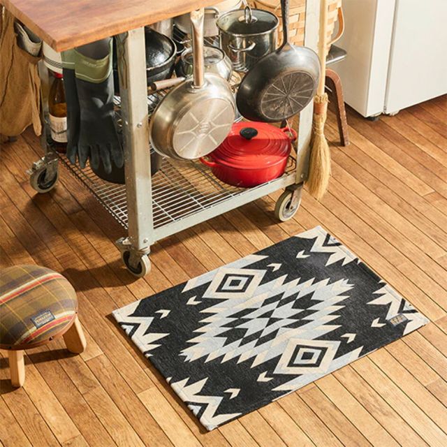 ペンドルトン PENDLETON 19804259 KITCHEN SMALL MAT ペンドルトン キッチンスモールサイズマット MC001 50×70cm 玄関マット キッチンマット 滑り止め付き ワイストレイルベイジュ／ブラック (251011)