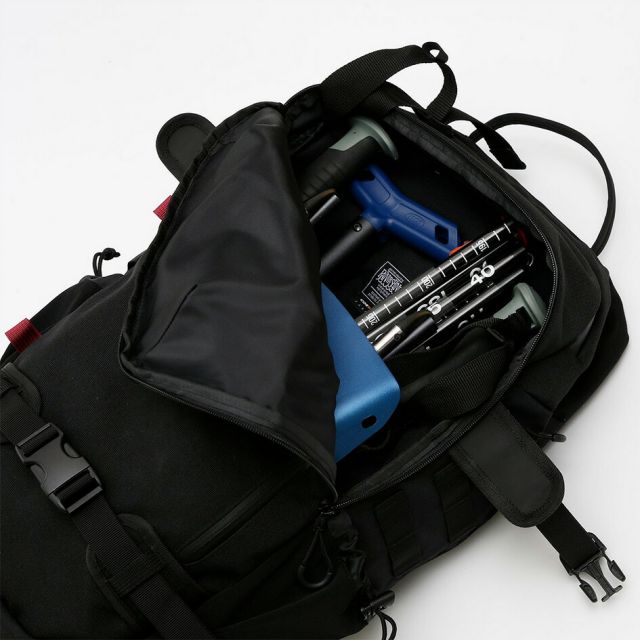 レインオアシャイン RAIN OR SHINE BC PACK 33L CORDURA バックカントリー用バックパック アバランチ対応 ヘルメットホルダー内蔵 スノーボードキャリー