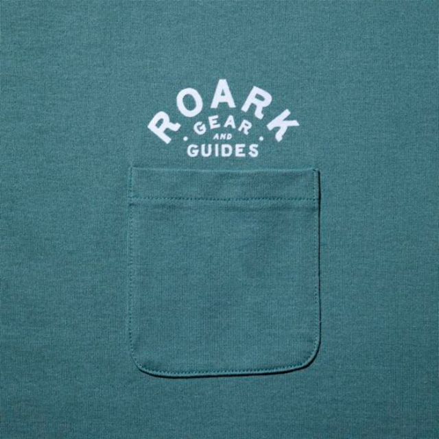 ロアーク ROARK RTJF1104 "GEAR&GUIDES"FINE TECH DRY Tシャツ 半袖 メンズ ドライ 吸湿 消臭 ポケット付き フロッキープリント 綿 再生繊維 ミドルウェイト 日本サイズ  メール便 (250328)