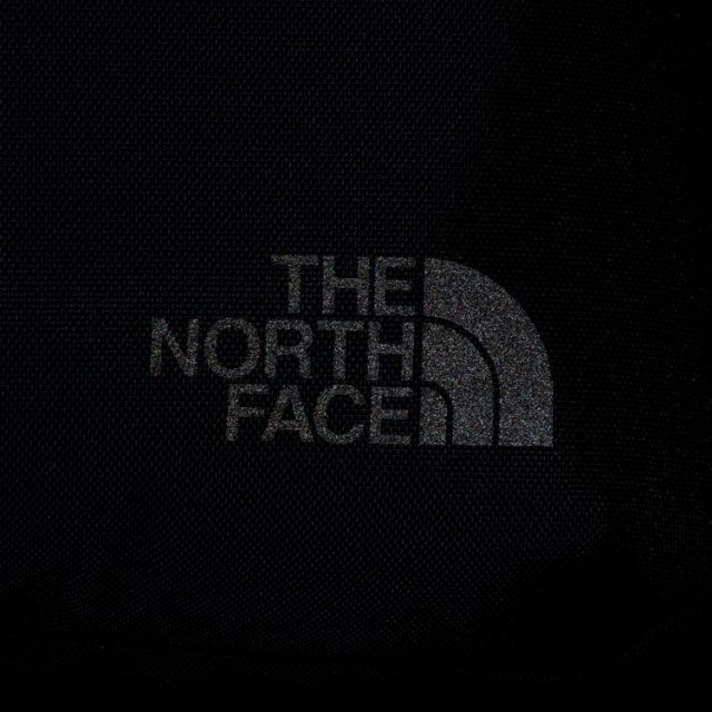 ザ・ノース・フェイス リュック シャトルデイパック スリム THE NORTH FACE NM82330 SHUTTLE DP SLIM バックパック バッグ ノースフェイス デイパック ビジネスバッグ シャトルデイパック 黒 15インチPC対応 (240112)