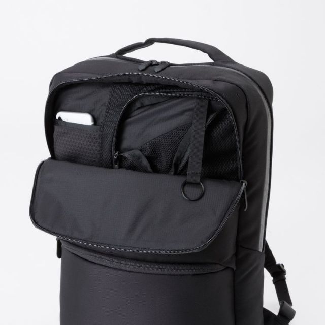 ザ・ノース・フェイス リュック シャトルデイパック スリム THE NORTH FACE NM82330 SHUTTLE DP SLIM バックパック バッグ ノースフェイス デイパック ビジネスバッグ シャトルデイパック 黒 15インチPC対応 (240112)