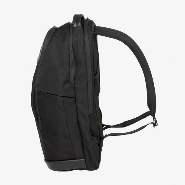 ザ・ノース・フェイス リュック THE NORTH FACE NM82395 ROAMER DAY ローマーデイ バックパック デイパック (240310)ノースフェイス