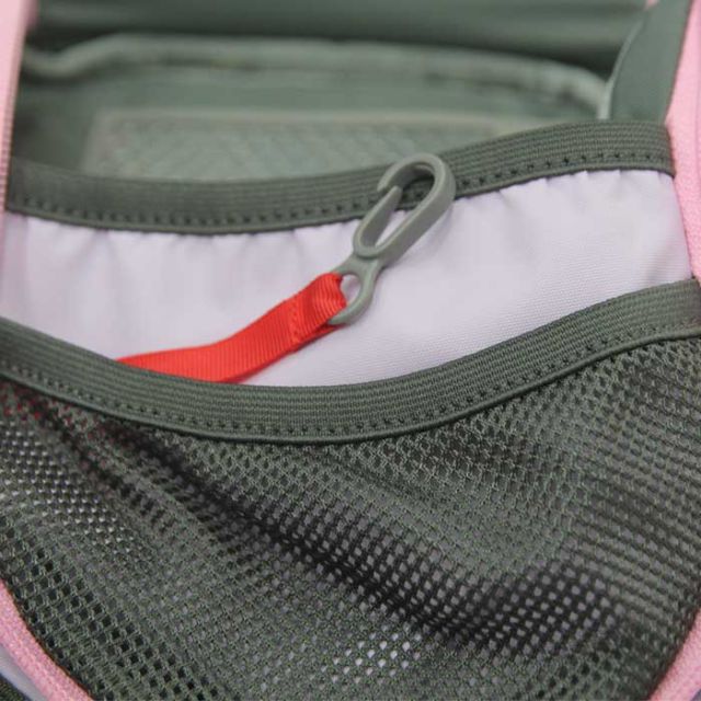 ザ・ノース・フェイス THE NORTH FACE NMJ72550 K YIPPEE PACK キッズ リュック イッピーパック 子供用 デイパック 8L 通園 通学 遠足 軽量 リフレクター付き ネームホルダー フクロウデザイン バックパック 男の子 女の子 おしゃれ
