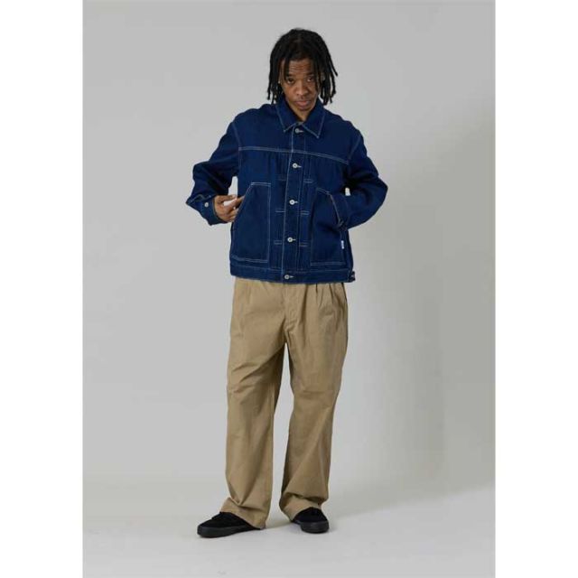 UNFRM AW-7560 CLASSIC TWO-TUCK CHINO TROUSERS