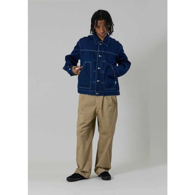 UNFRM AW-7560 CLASSIC TWO-TUCK CHINO TROUSERS