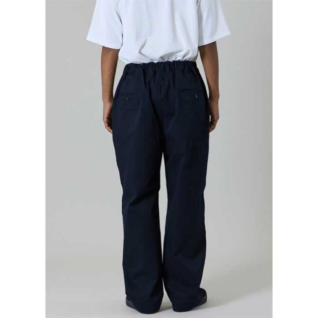 UNFRM AW-7560 CLASSIC TWO-TUCK CHINO TROUSERS